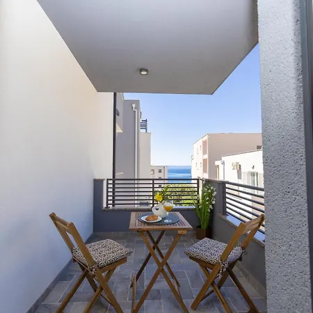Johanan 2 * Makarska